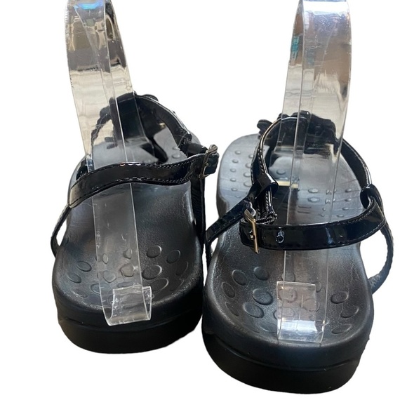 Vionic Orthaheel Floral julie Black Slingback Sandal - Picture 4 of 8